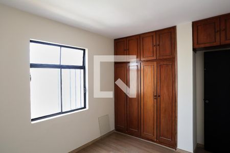 Quarto de apartamento para alugar com 2 quartos, 60m² em Floresta, Belo Horizonte