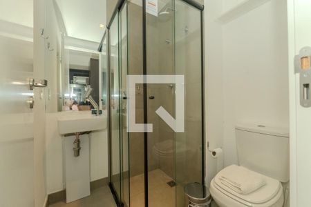 Banheiro de kitnet/studio para alugar com 1 quarto, 24m² em Bela Vista, São Paulo
