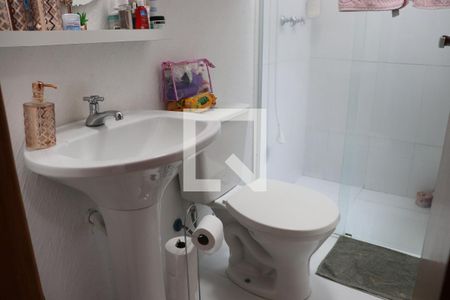 Banheiro da Suíte 1 de casa de condomínio à venda com 2 quartos, 110m² em Vila Bela, São Paulo