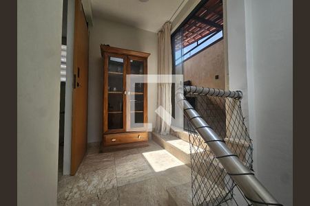 escada de apartamento para alugar com 2 quartos, 106m² em Rio Vermelho, Salvador