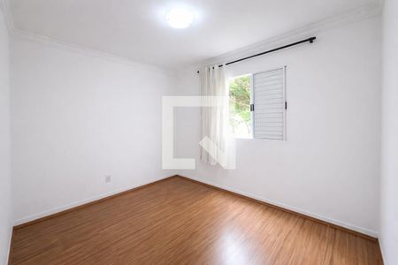 Quarto 2 de apartamento para alugar com 2 quartos, 48m² em Recanto das Rosas, Osasco