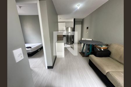 Sala de apartamento para alugar com 2 quartos, 46m² em Jardim Sao Paulo, Barueri