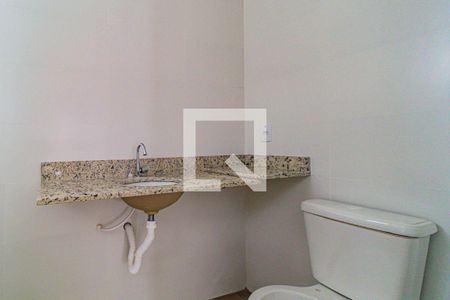 Suite 01 - Banheiro de casa à venda com 2 quartos, 76m² em Jardim Pinheiros, São Paulo