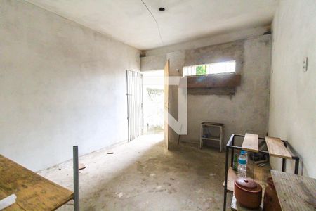 Sala de casa à venda com 2 quartos, 288m² em Vila Carmosina, São Paulo