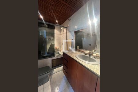 Banheiro de apartamento para alugar com 2 quartos, 120m² em Ribeira, Rio de Janeiro