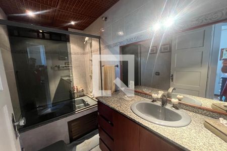 Banheiro de apartamento para alugar com 2 quartos, 120m² em Ribeira, Rio de Janeiro