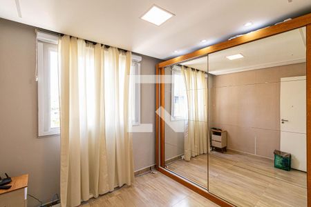 Quarto 2 de apartamento para alugar com 2 quartos, 42m² em Vila Princesa Isabel, São Paulo