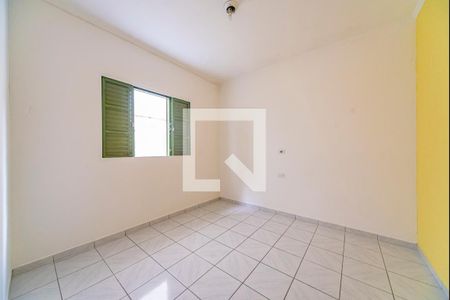 Quarto 2 de casa para alugar com 2 quartos, 26m² em Vila Guaraciaba, Santo André