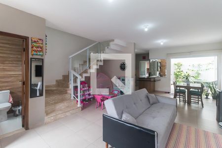 Sala de casa para alugar com 3 quartos, 135m² em Vila Cesar, Mogi das Cruzes