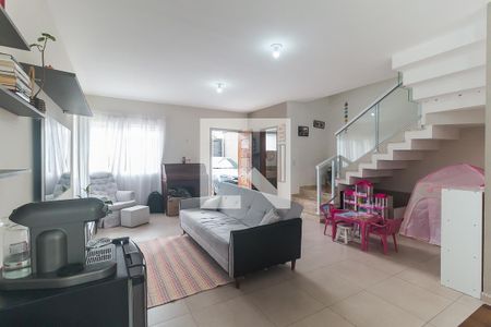 Sala de casa para alugar com 3 quartos, 135m² em Vila Cesar, Mogi das Cruzes