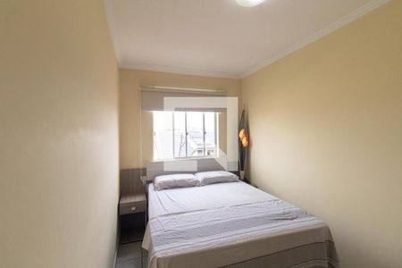 Quarto 2 de apartamento para alugar com 3 quartos, 56m² em Pinheirinho, Curitiba