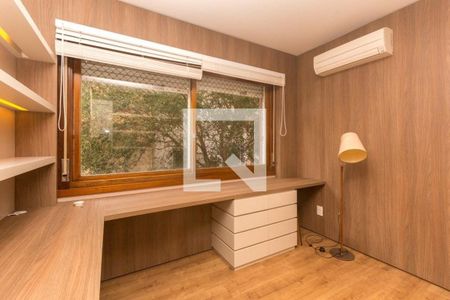 Escritório  de apartamento para alugar com 3 quartos, 220m² em Independência, Porto Alegre