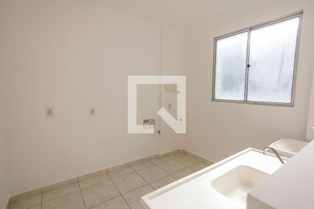 Cozinha de apartamento para alugar com 2 quartos, 50m² em Morada da Colina, Uberlândia