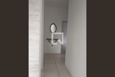 Corredor de apartamento para alugar com 2 quartos, 78m² em Taquara, Rio de Janeiro