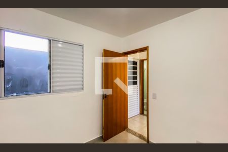 Quarto 1 de apartamento para alugar com 2 quartos, 44m² em Vila Nhocuné, São Paulo