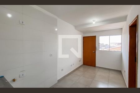 Sala/Cozinha de apartamento para alugar com 2 quartos, 44m² em Vila Nhocuné, São Paulo