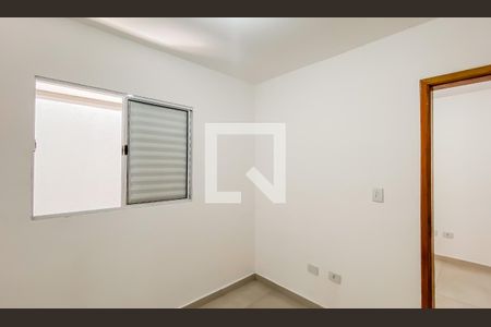Quarto 2 de apartamento para alugar com 2 quartos, 44m² em Vila Nhocuné, São Paulo