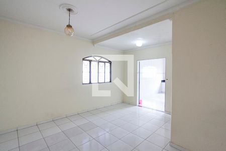 Sala 2 de casa para alugar com 3 quartos, 220m² em Santa Mônica, Uberlândia