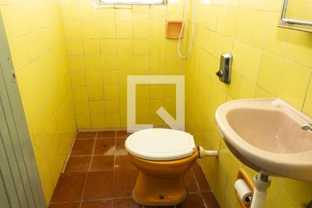 Banheiro de casa para alugar com 1 quarto, 35m² em Interlagos, São Paulo