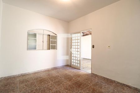 Sala de casa para alugar com 4 quartos, 120m² em Jaraguá, Uberlândia