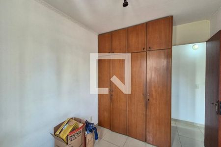 Quarto 2  de apartamento para alugar com 3 quartos, 70m² em Vila São Bento, Campinas