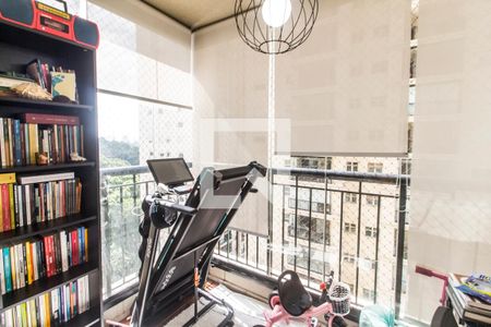 Varanda de apartamento à venda com 2 quartos, 87m² em Jardim Tupanci, Barueri