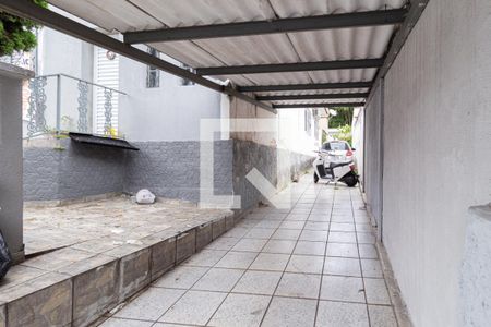 Garagem de casa para alugar com 3 quartos, 180m² em Cipava, Osasco