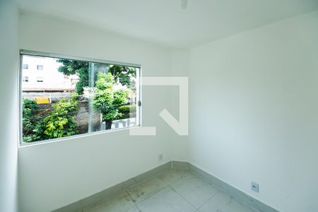 Apartamento à venda com 3 quartos, 144m² em Vila Cloris, Belo Horizonte