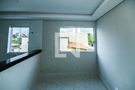 Apartamento à venda com 3 quartos, 144m² em Vila Cloris, Belo Horizonte