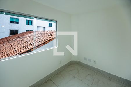 Apartamento à venda com 3 quartos, 144m² em Vila Cloris, Belo Horizonte