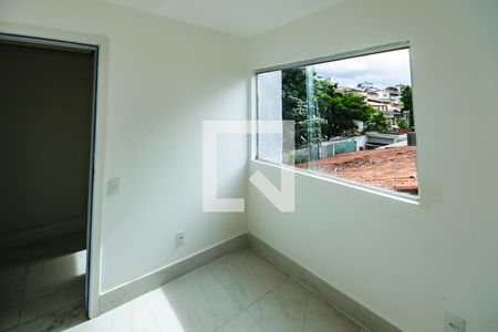 Apartamento à venda com 3 quartos, 144m² em Vila Cloris, Belo Horizonte