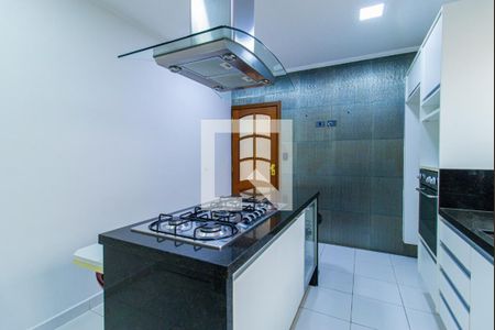 Casa para alugar com 4 quartos, 220m² em Jardim Caravelas, São Paulo