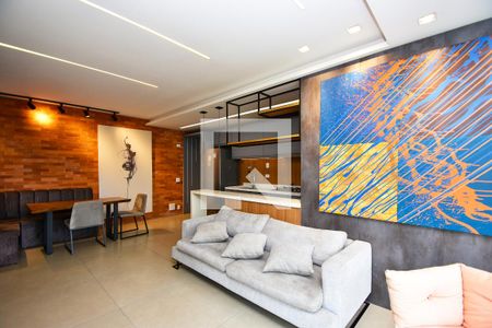 Sala de estar de apartamento à venda com 2 quartos, 85m² em Pinheiros, São Paulo