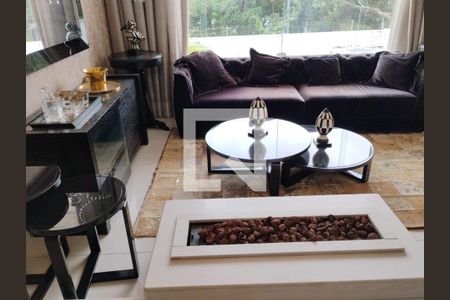 Casa à venda com 3 quartos, 440m² em City América, São Paulo