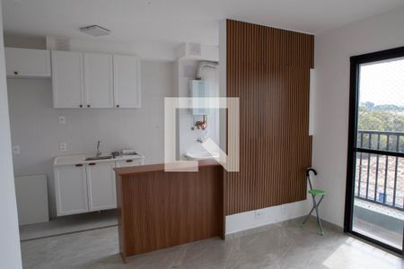 Sala com cozinha americana de apartamento para alugar com 2 quartos, 38m² em Jaguaré, São Paulo