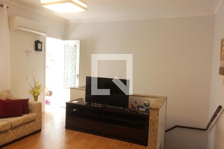 Sala de casa para alugar com 2 quartos, 75m² em Macuco, Santos