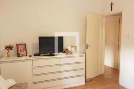 Quarto 1 de casa para alugar com 2 quartos, 75m² em Macuco, Santos