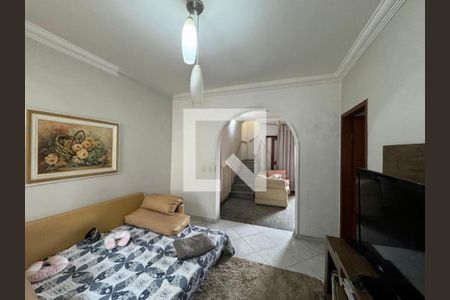 Casa à venda com 5 quartos, 144m² em Betânia, Belo Horizonte