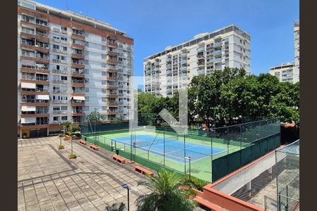 Vista  de apartamento para alugar com 2 quartos, 88m² em Barra da Tijuca, Rio de Janeiro