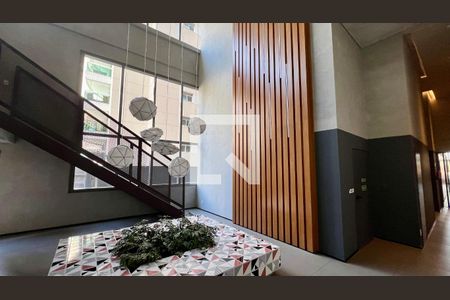 Hall de entrada de kitnet/studio à venda com 1 quarto, 67m² em Pinheiros, São Paulo