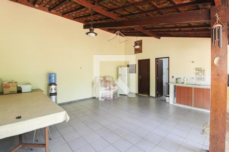 Sala e Cozinha de casa à venda com 1 quarto, 396m² em São Luiz, Belo Horizonte