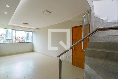 Apartamento à venda com 3 quartos, 194m² em Floresta, Belo Horizonte