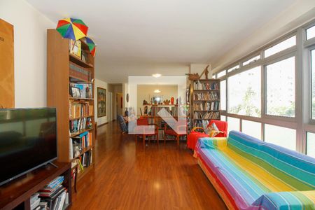 Sala de TV de apartamento à venda com 3 quartos, 173m² em Jardim Europa, São Paulo