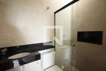 Banheiro da Suíte 1 de casa à venda com 2 quartos, 160m² em Jardim Alzira, São Paulo