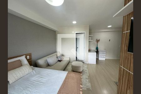 Sala/Quarto de apartamento para alugar com 1 quarto, 43m² em Empresarial 18 do Forte, Barueri