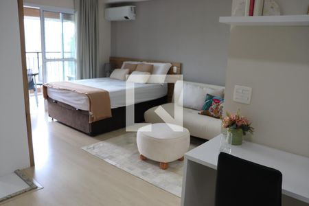 Sala/Quarto de apartamento para alugar com 1 quarto, 43m² em Empresarial 18 do Forte, Barueri