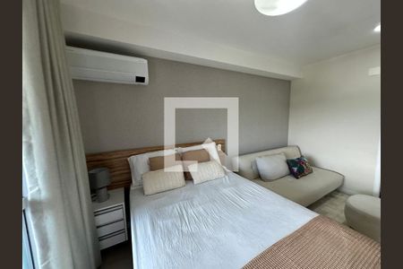Sala/Quarto de apartamento para alugar com 1 quarto, 43m² em Empresarial 18 do Forte, Barueri