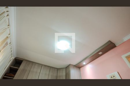 Casa à venda com 3 quartos, 140m² em Vila Santo Estefano, São Paulo