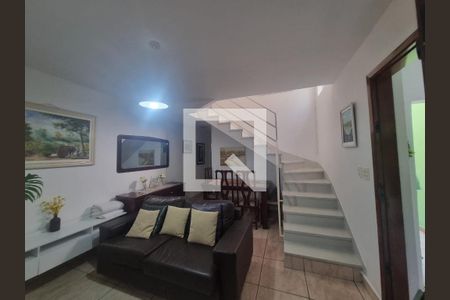 Sala de casa para alugar com 2 quartos, 100m² em Jardim Arpoador, São Paulo