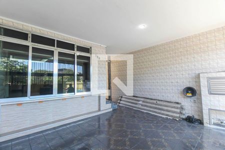 Garagem de casa à venda com 4 quartos, 180m² em Jardim Paraguacu, São Paulo